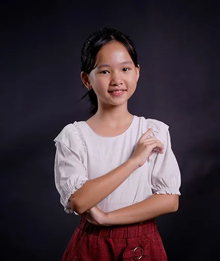 VĂN PHẠM DUỆ TRẦM