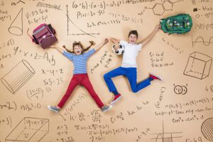 BA MẸ CÓ BIẾT 5 LỢI ÍCH KHI TRẺ ĐƯỢC TIẾP CẬN SỚM VỚI TOÁN?