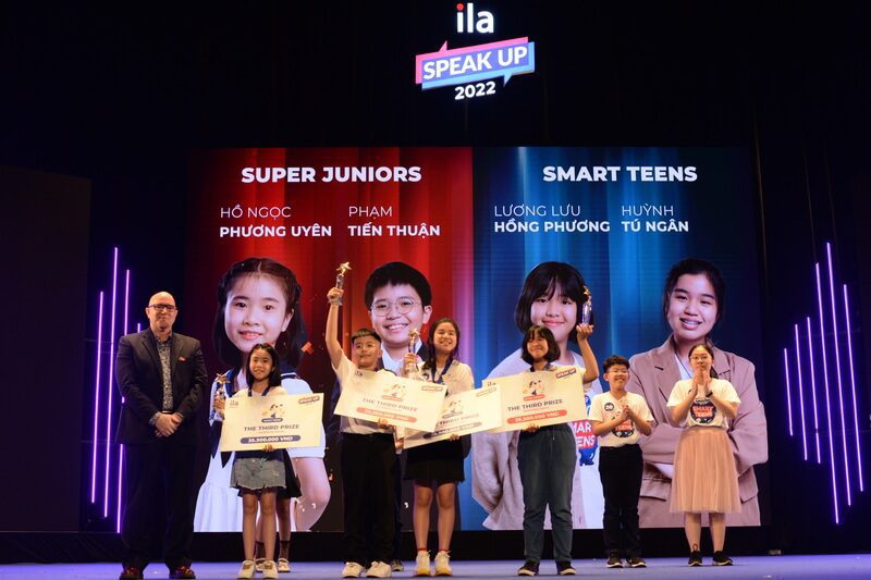  4 nhỏ bé giành giải 3 của nhì bảng Super Juniors và Smart Teens 