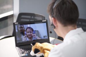 Học Tiếng anh trực tuyến mùa dịch Covid 19 - 1