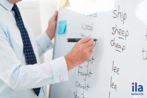 Tập viết để học thuộc từ vựng tiếng Anh