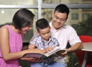 Phụ huynh hai Bé Nguyễn Phạm Vương Khang (6 tuổi) và Nguyễn Phạm Gia Vương (3 tuổi)