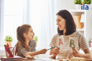 dạy bé viết chữ cái