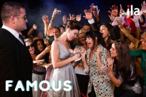 Famous đi với giới từ gì?