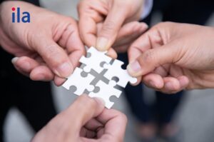 Suitable đi với giới từ gì? Hướng dẫn chi tiết cách sử dụng đúng