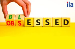 Obsessed là gì? Obsessed đi với giới từ gì?
