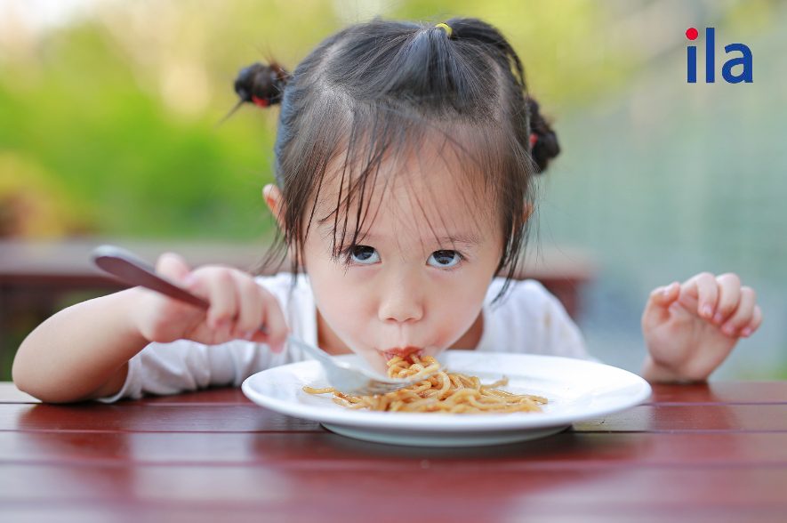 Hình thành thói quen ăn uống tốt cho trẻ&nbsp;&nbsp;