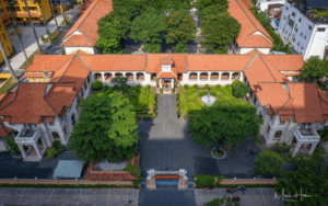 Những ngôi trường cấp 3 TPHCM có chất lượng “đỉnh chóp”