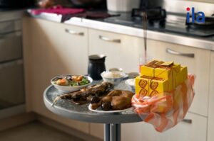 Ngày Ông Công Ông Táo tiếng Anh là gì? Giới thiệu phong tục đặc sắc Việt Nam