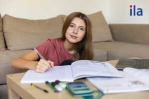 Bài tập tính từ sở hữu lớp 6 từ cơ bản đến nâng cao