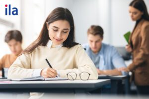 Bí quyết ôn luyện bộ đề thi THPT quốc gia môn tiếng Anh 2025 theo cấu trúc mới nhất