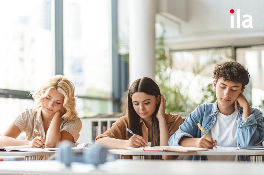 Lời khuyên ôn tập tiếng Anh hiệu quả cho kỳ thi THPT quốc gia 2025