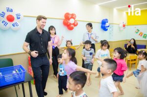 Tiếng Anh lớp 1: Trọn bộ từ vựng, bài tập và bí quyết học giỏi cho bé