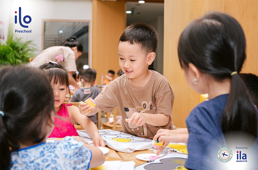 Một cái tên hay không chỉ đẹp khi gọi mà còn mang trong đó lời chúc may mắn, hạnh phúc và thành công cho bé.