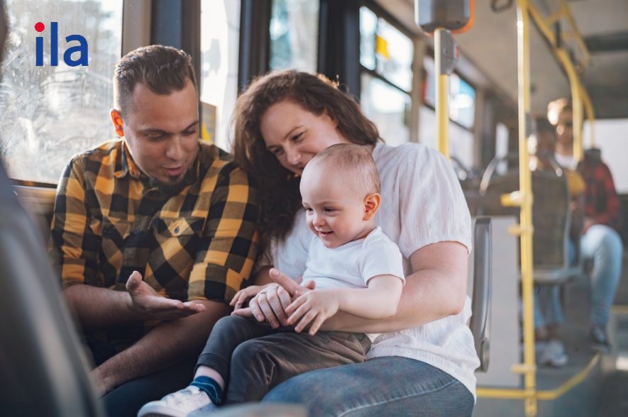 Kinh nghiệm cho bé đi xe khách tùy từng lứa tuổi cực dễ