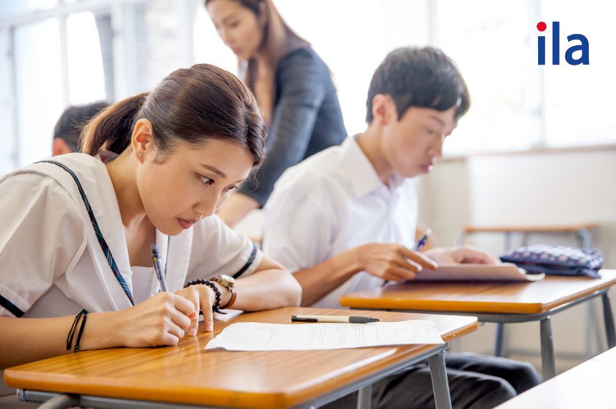 Mẹo làm bài đục lỗ tiếng Anh THPT Quốc gia