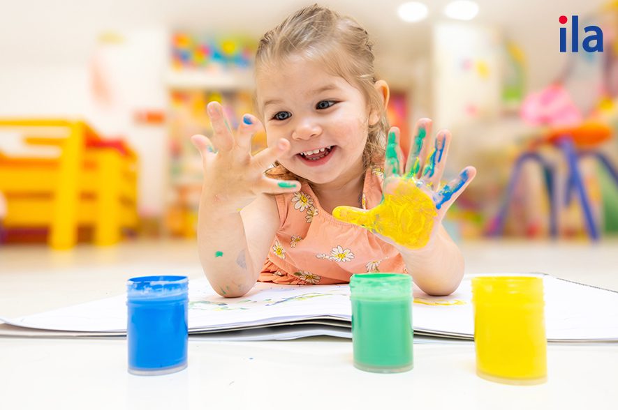 Cách cho trẻ chơi 1 mình: 6 bước ai cũng áp dụng được