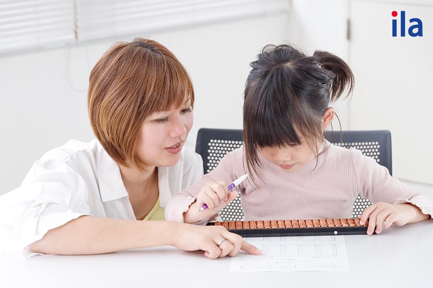 Toán tư duy Soroban: Lợi ích và lưu ý khi cho trẻ theo học