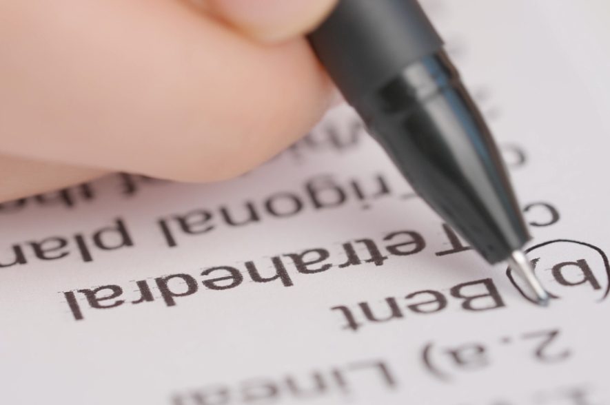 khoanh tròn đáp án đúng