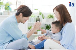 Cách khen trẻ: “Nghệ thuật” nuôi dưỡng sự tự tin cho con yêu