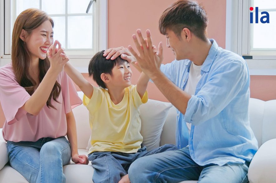 Cân bằng giữa lời khen và góp ý