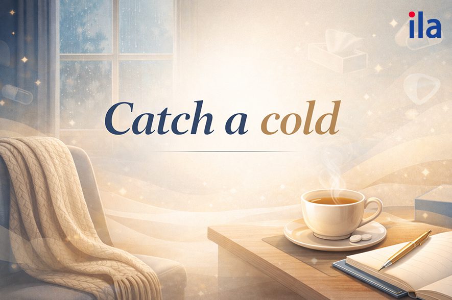 Đồng nghĩa với come down with là gì?