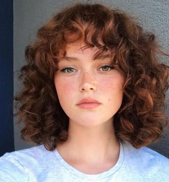 Bob xoăn tinh nghịch