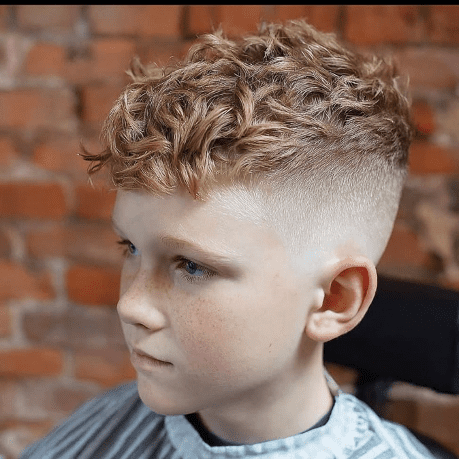 Những kiểu tóc đẹp cho bé trai 11 tuổi: Bald Fade (kiểu Fade cạo sát da)