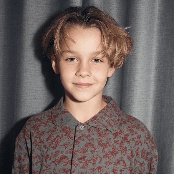 Kiểu tóc đẹp cho bé trai 11 tuổi – 12 tuổi: Mẫu tóc Curtains