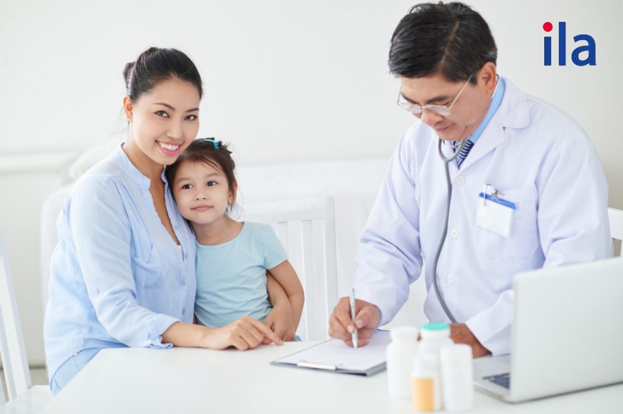 Dấu hiệu trẻ có tâm lý sợ bác sĩ