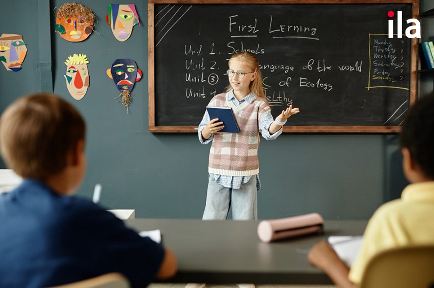 Học sinh phát triển khả năng lãnh đạo thông qua các hoạt động đội nhóm, giải quyết vấn đề và thuyết trình.