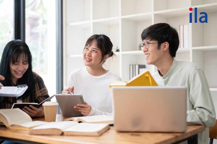 Chiến lược luyện nói hiệu quả tiếng Anh 10 Unit 8 Speaking