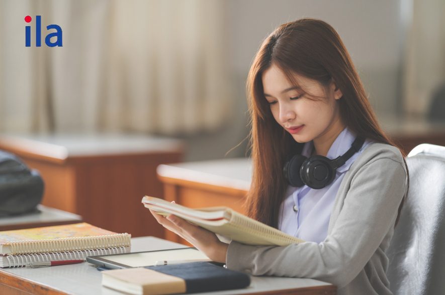 Task 1: Listen and read the conversations below.